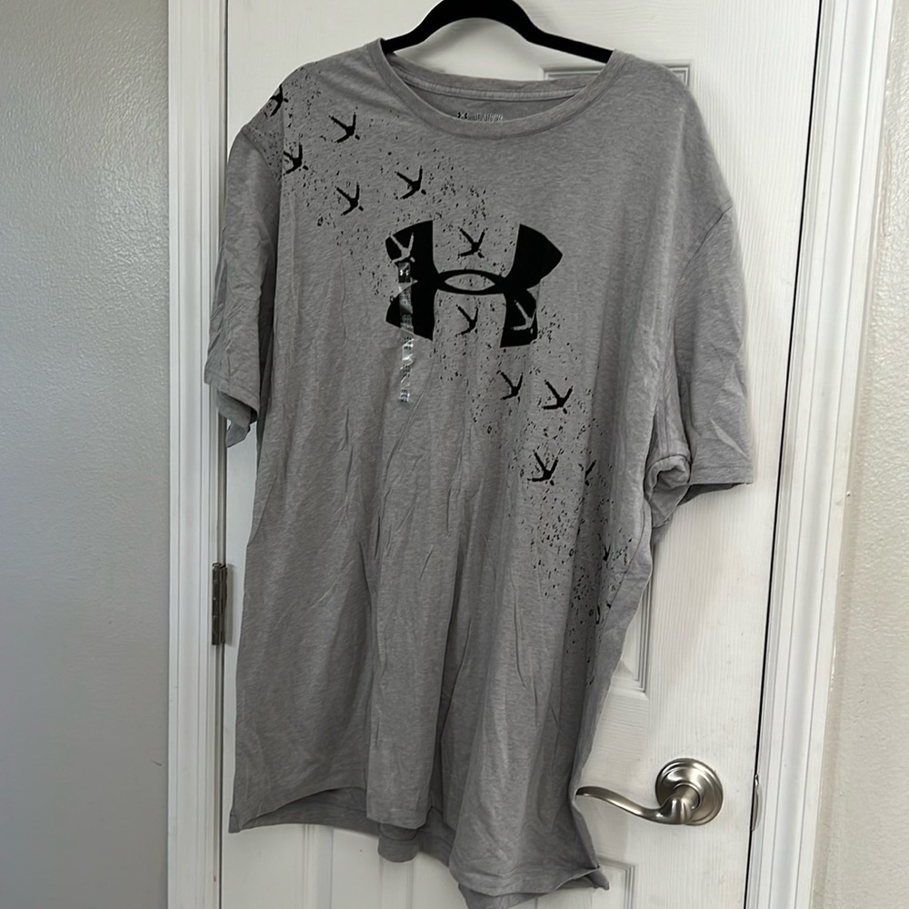 Under Armour t-shirt